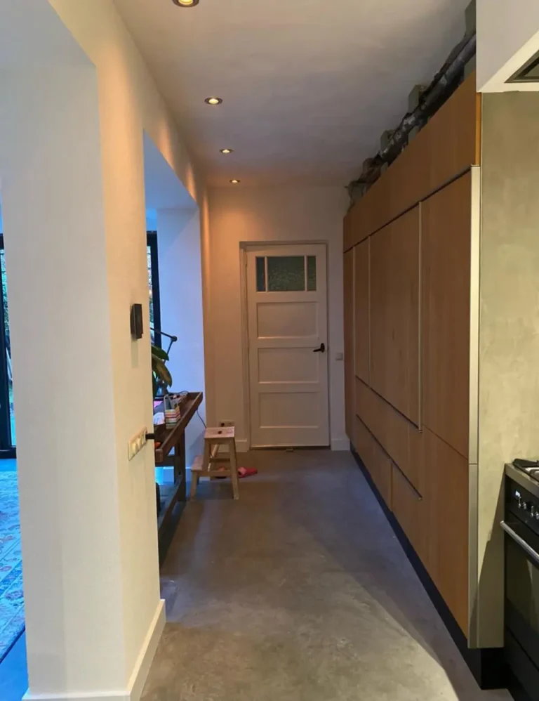 Gang gestuukt in Assen door JPB Stukadoors