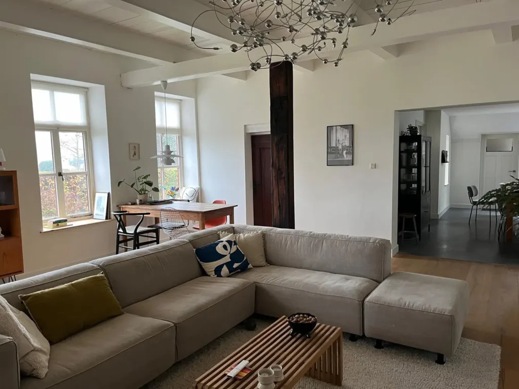 Strak stucwerk door JPB Stukadoors